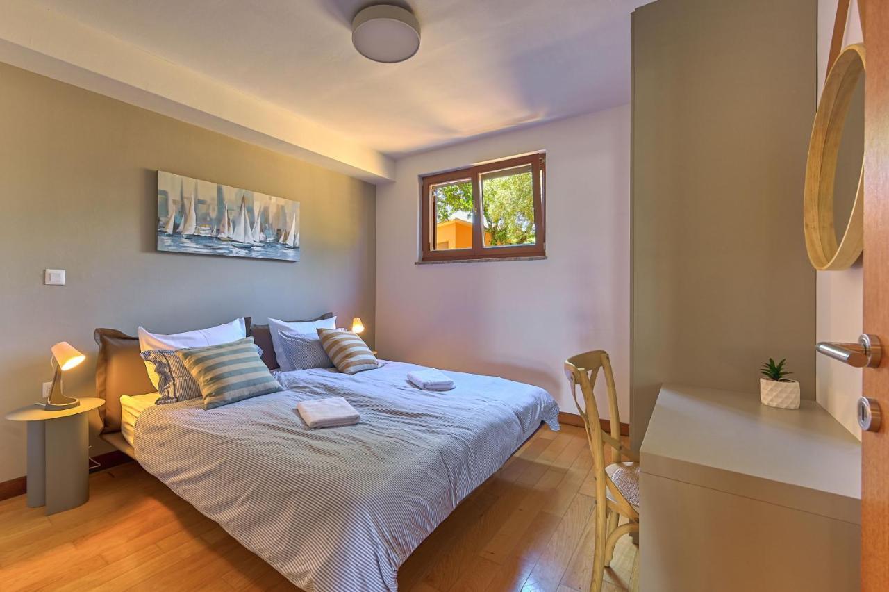Apartment Zala With Private Pool Liznjan Bagian luar foto
